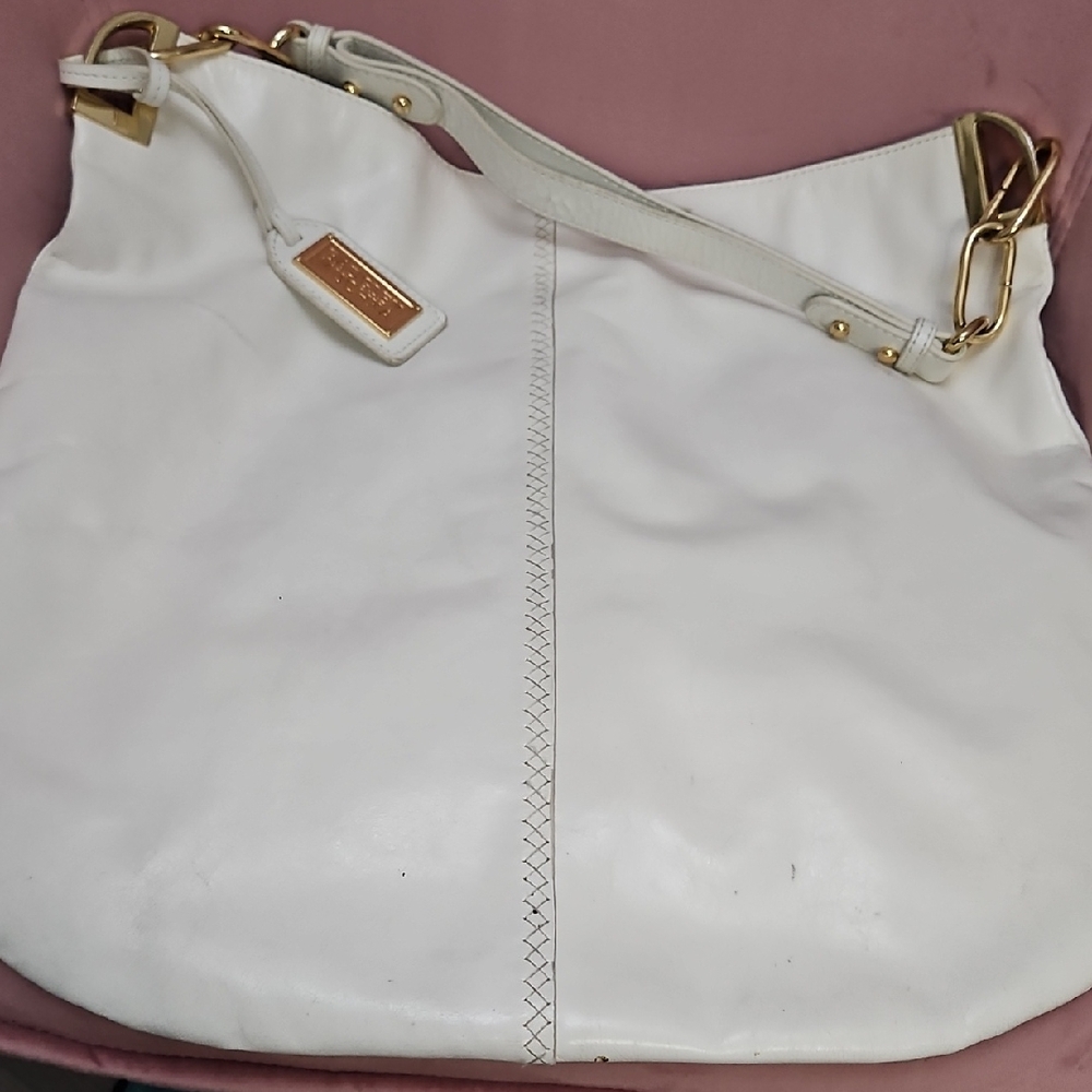 Elegant White Leather Shoulder Bag
